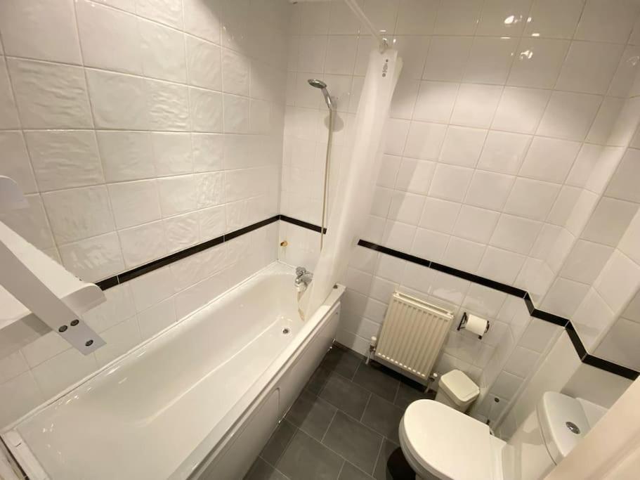 דירות לונדון Wonderful Baker Street Flat! מראה חיצוני תמונה
